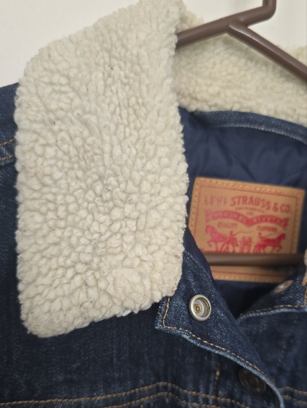 Levi's Dark Blue Denim Sherpa Collar Jacket - Picture 5 of 12